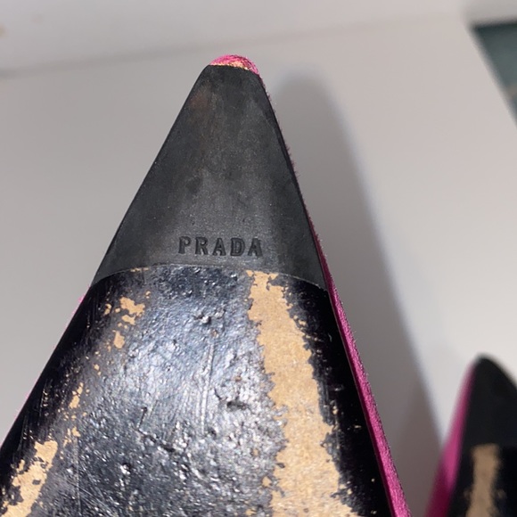 Prada Suede Fuchsia Kitten Heels - Picture 11 of 11